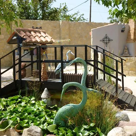 Spacious In With Private Pool, Mountain View