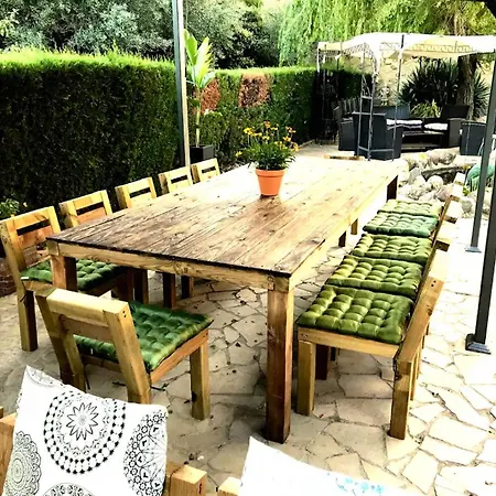 Spacious In With Private Pool, Mountain View