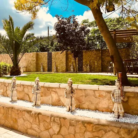 Spacious In With Private Pool, Mountain View Villa