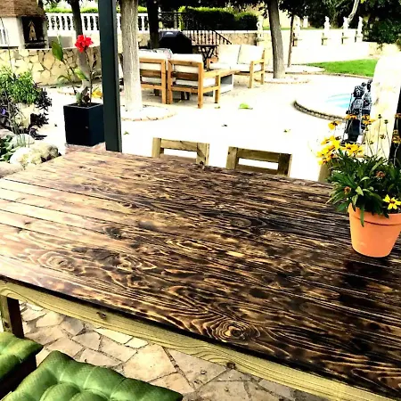 Villa Spacious In With Private Pool, Mountain View *