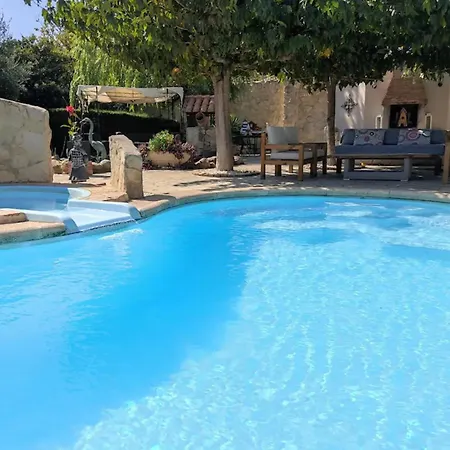 Spacious In With Private Pool, Mountain View