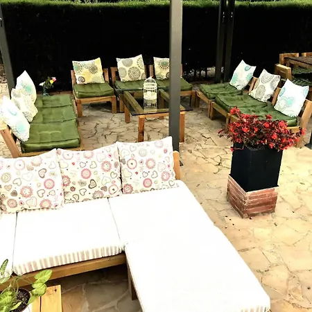 Spacious In With Private Pool, Mountain View Vil·la *