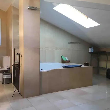 Spacious In With Private Pool, Mountain View Vil·la