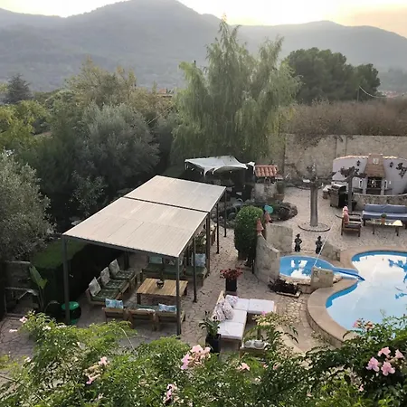 Spacious In With Private Pool, Mountain View