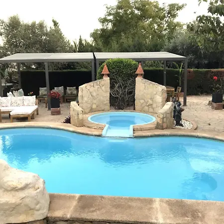 Spacious In With Private Pool, Mountain View Alforja